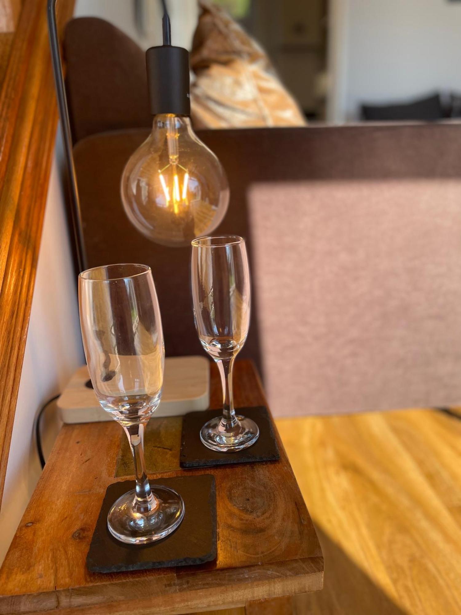 Dumbarton With A View Apartment Ngoại thất bức ảnh